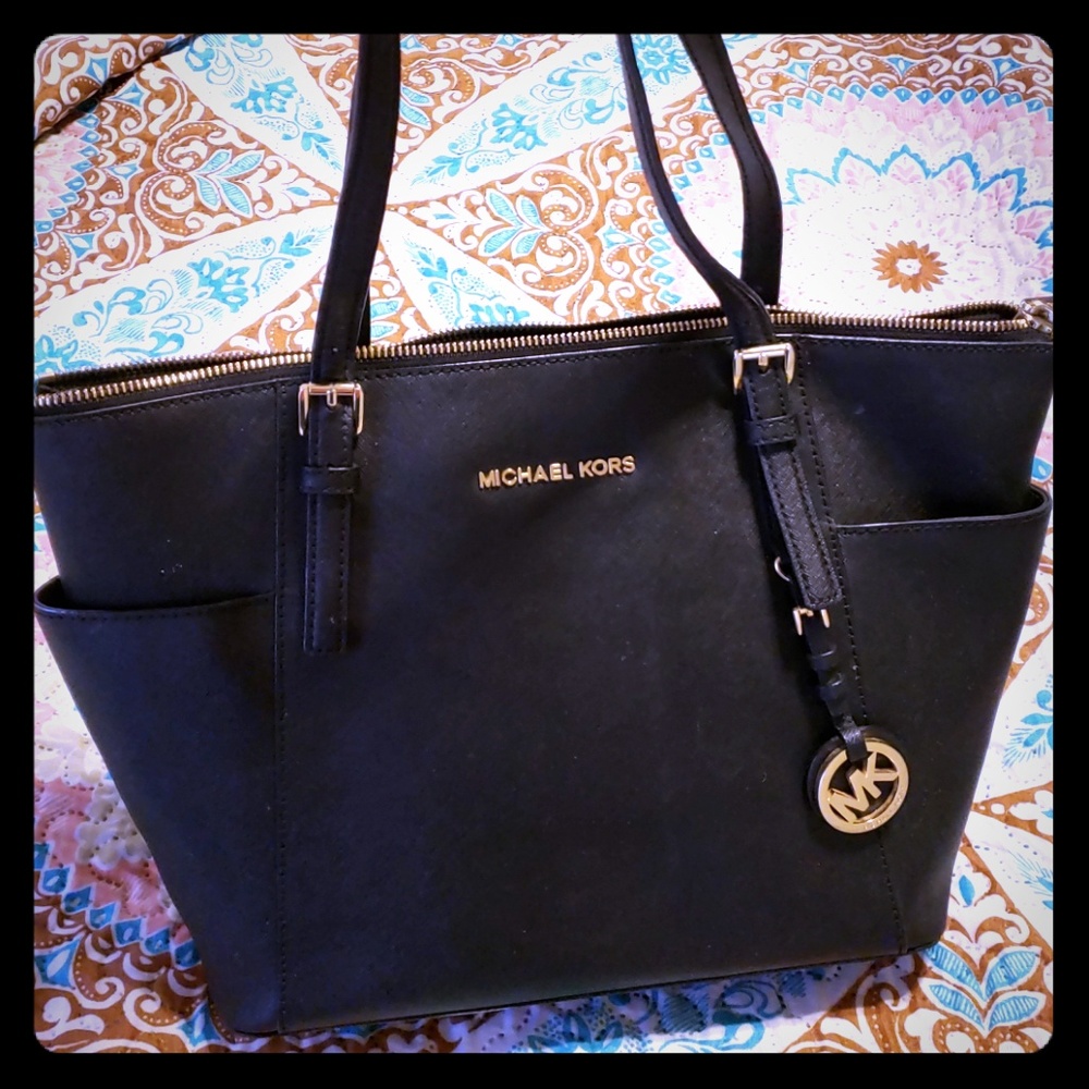 Michael Kors black Jet Set medium tote